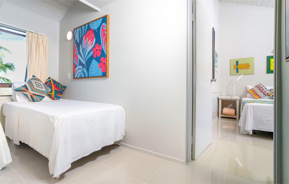 King Bedroom 4 & Room 5 with Two Single Beds