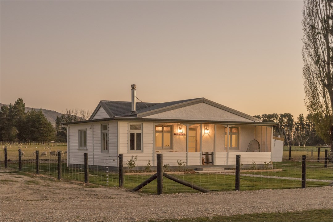 'The Cottage' at Patearoa.