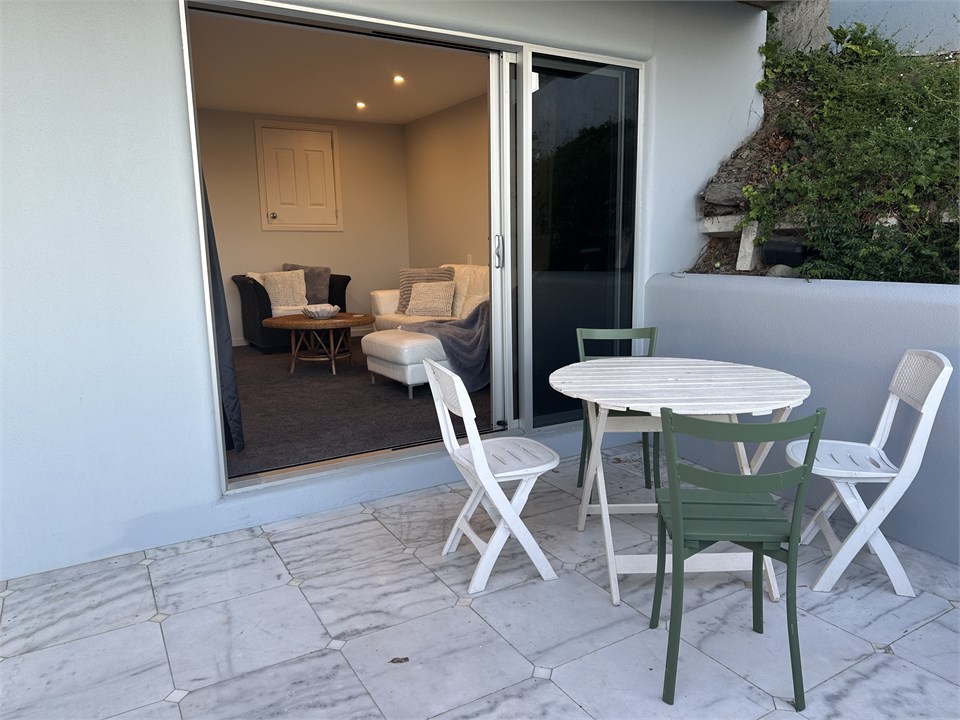 Outdoor patio off the lounge