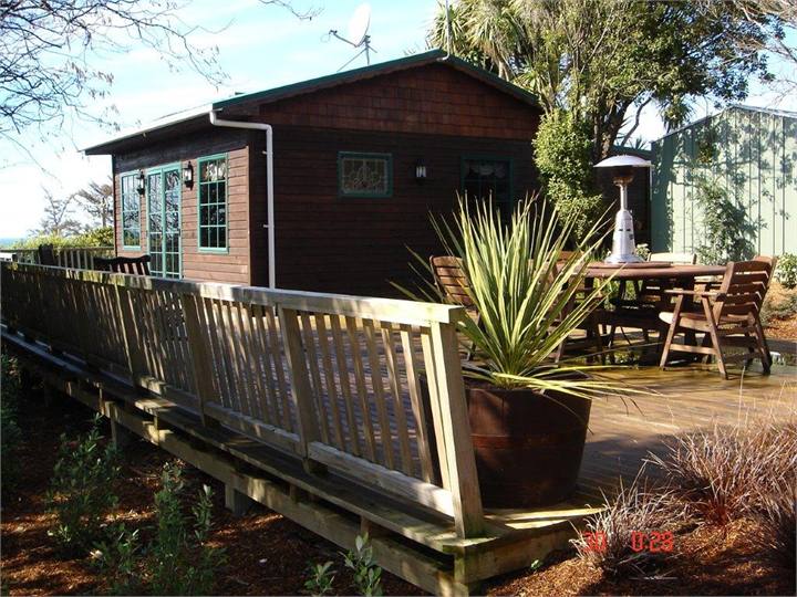 Willsher Bay Kaka Point Bach for rent Holiday Houses