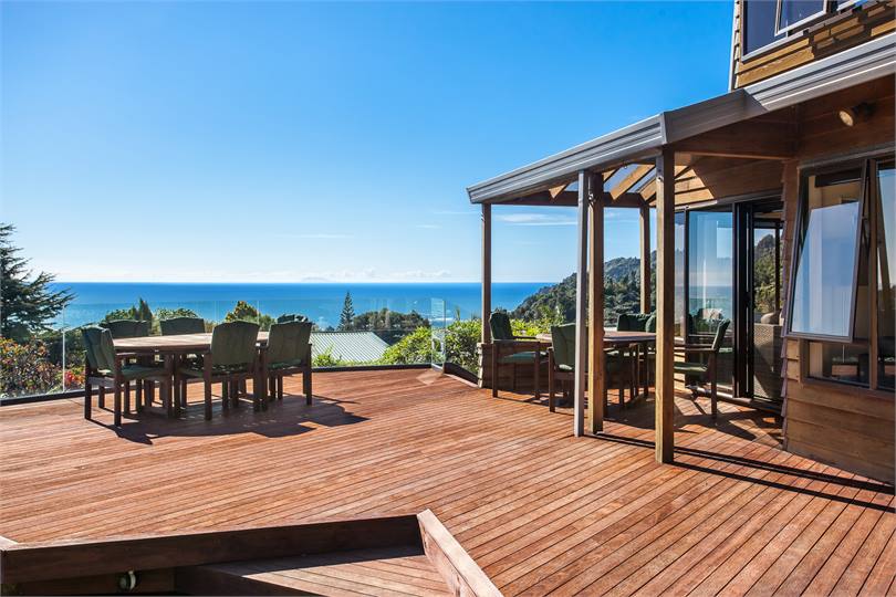 Expansive deck with ocean & Island views