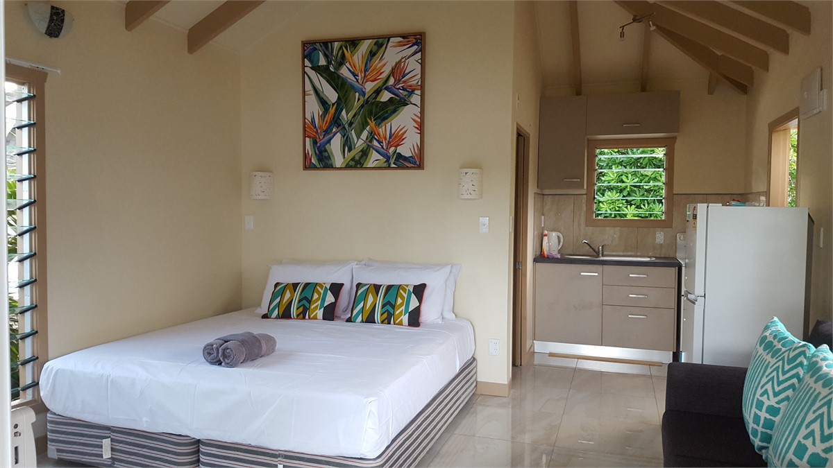 Lounge / Bedroom / Kitchen