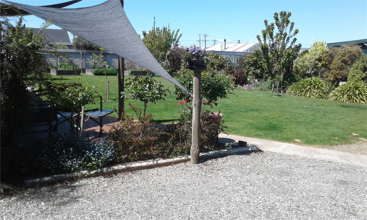 Back Parking and garden