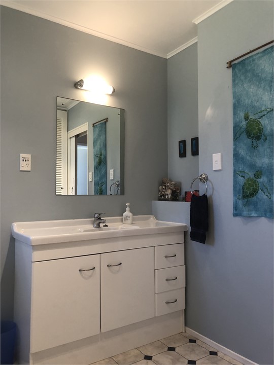 Main bathroom