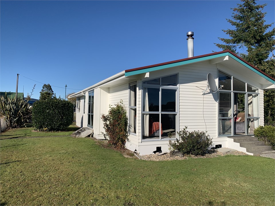 Turquoise Lodge, National Park Village Volcanic Plateau National Park Village Holiday Home for Turquoise Lodge, National Park Village Volcanic Plateau National Park Village Holiday Home for