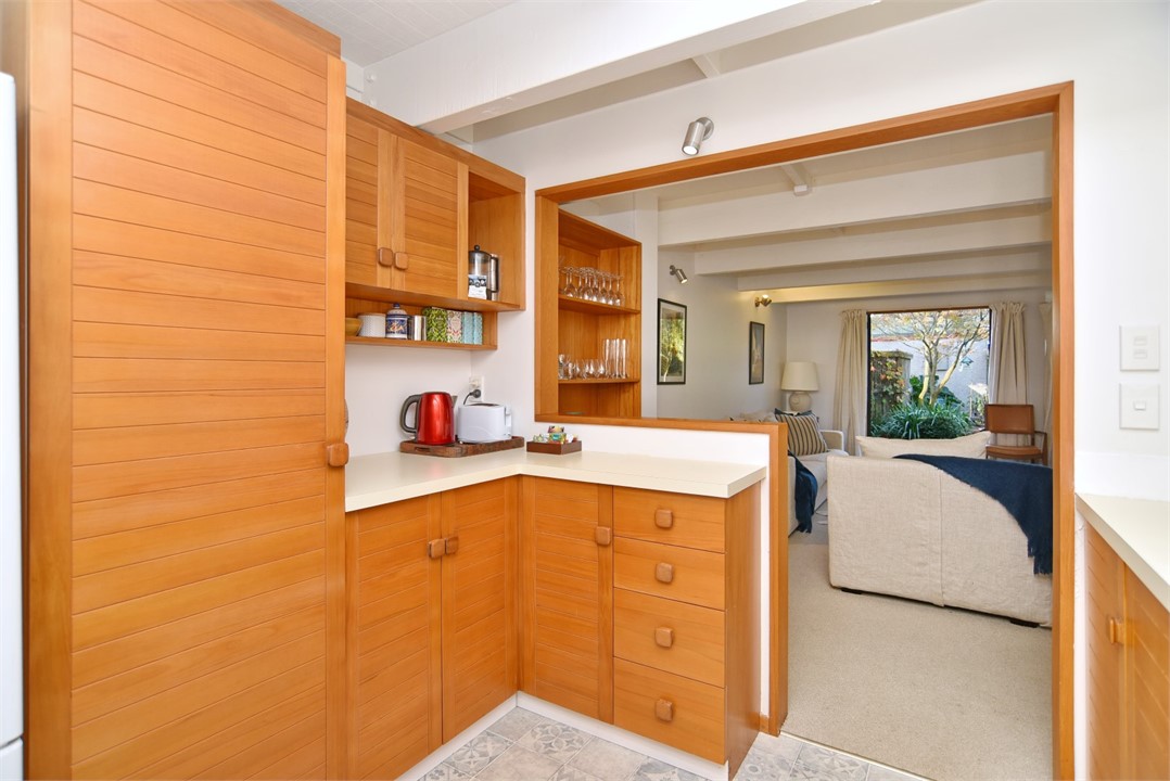 Fully equipped Kitchen area