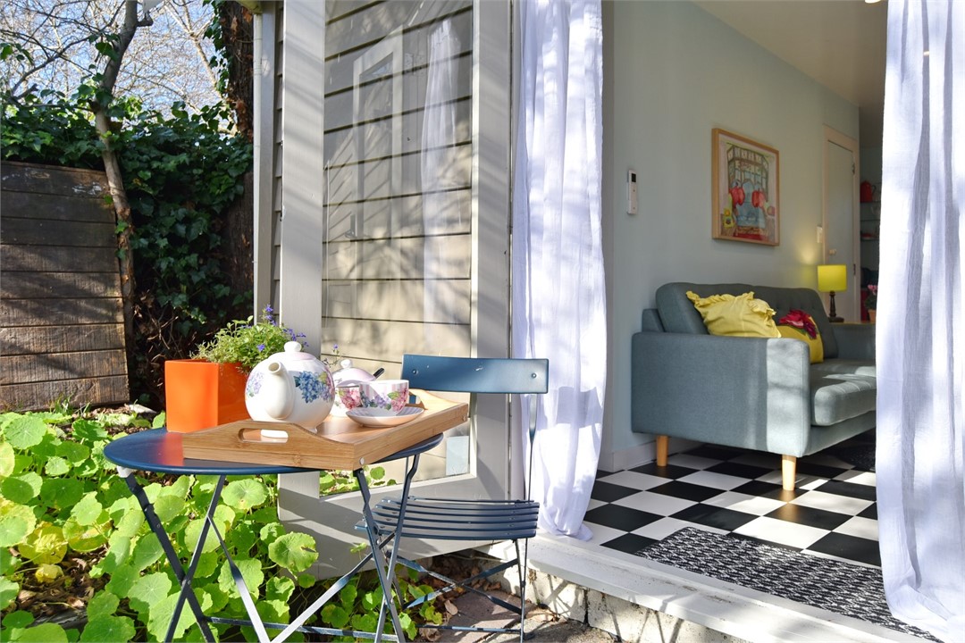 Outdoor sitting area