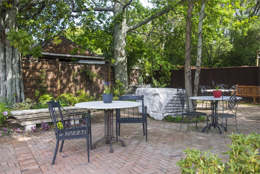 Monaco Resort outdoor setting (BBQ area)