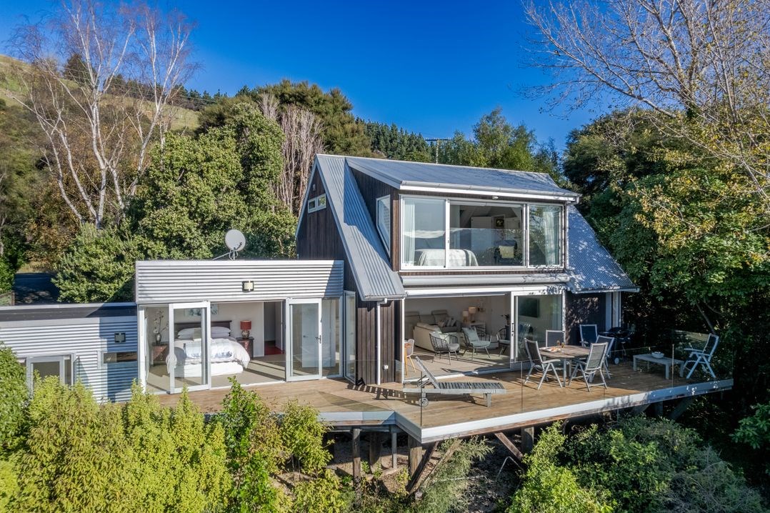 Onuku Oasis (Bachcare) Akaroa Holiday Home for rent Holiday Houses