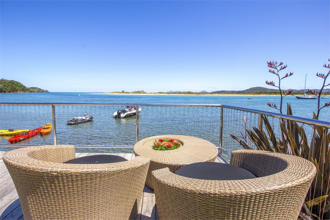 Absolute Waterfront Ngunguru Beach House for rent Holiday Houses