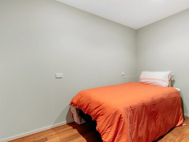 Spare bedroom - non en-suite