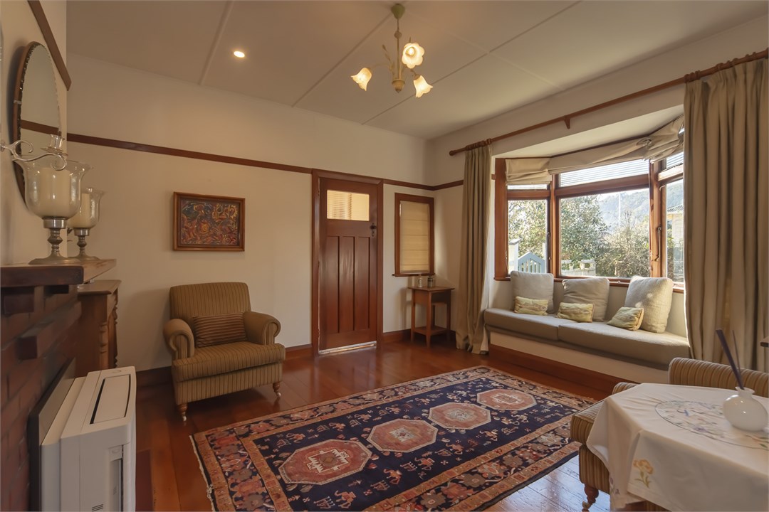 Cozy living area with bay-window seat