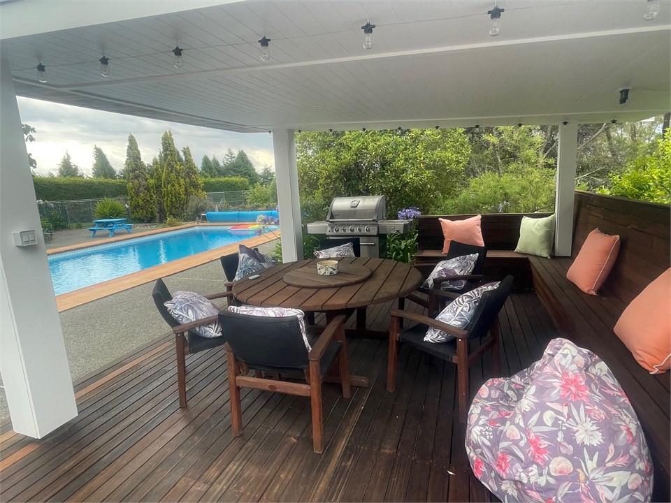 Your own outdoor entertainment area