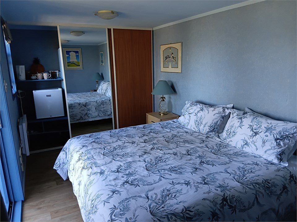 1st floor super king or 2 single