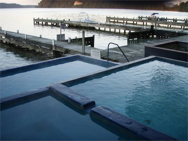 6 hot pools access by private or charter boat