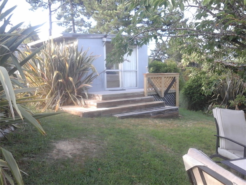 Private & peaceful outdoor area