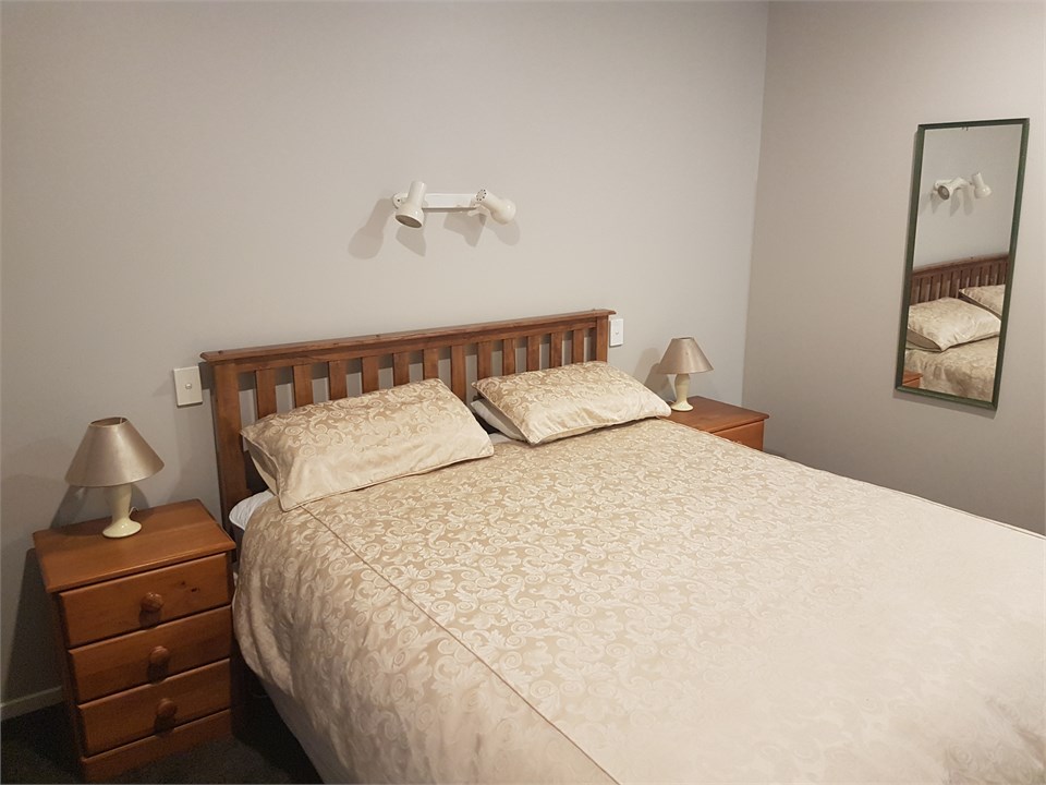 King Bedroom 1 with ensuite access