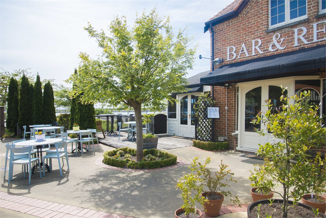 Monaco Resort Bar & Restaurant