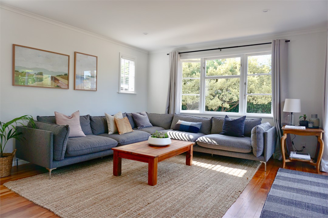 Blackbird House Martinborough Holiday Home for rent Holiday Houses