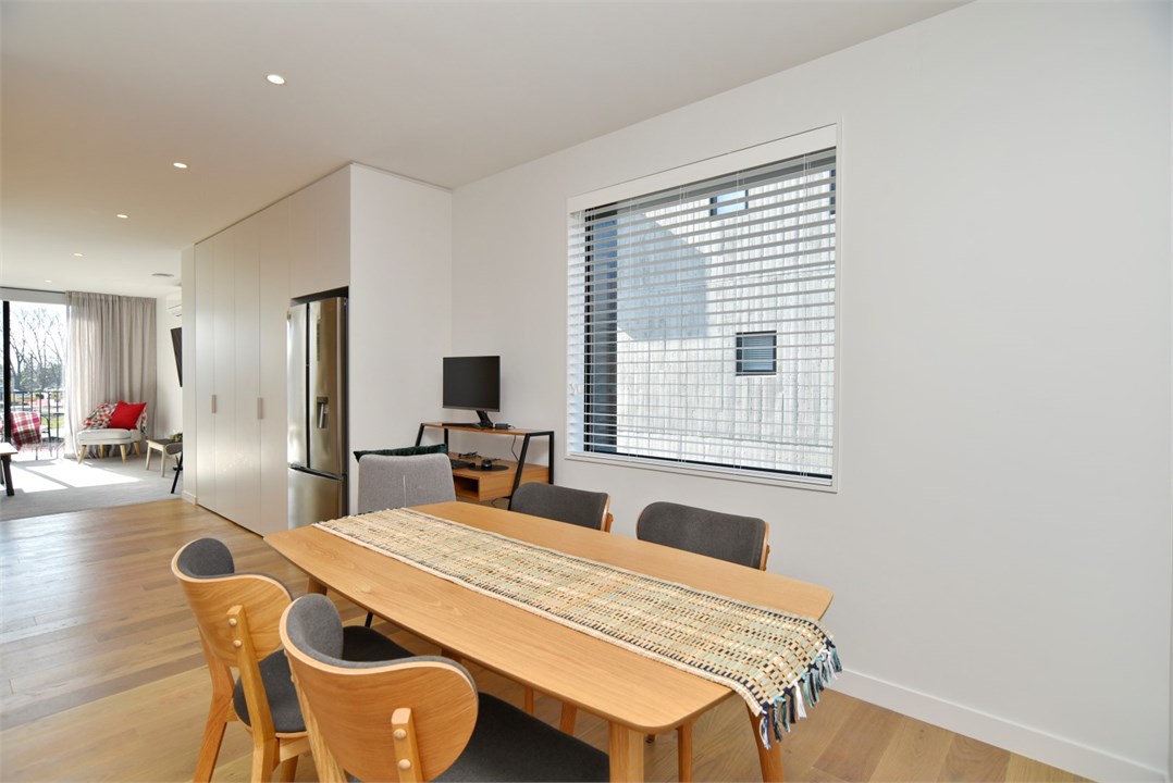 Dining area that seats 4 people