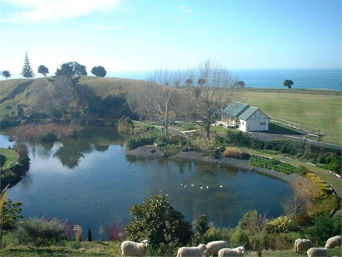 Welcome To Lakeside Cottage