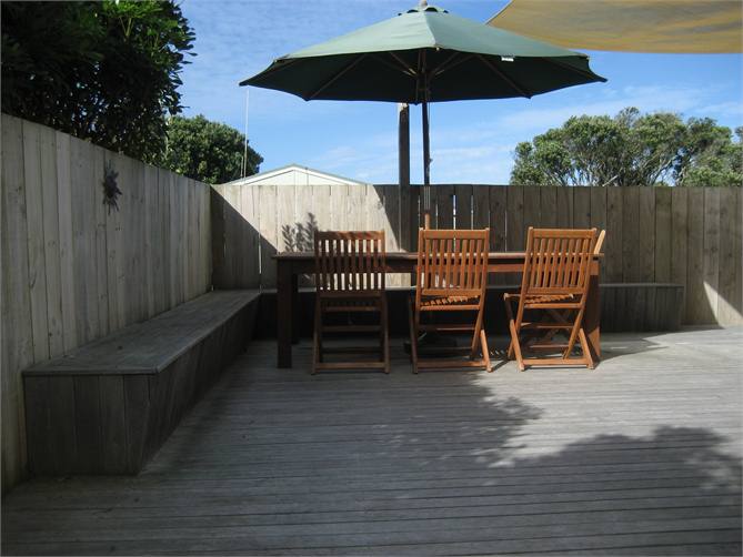 'Seabreeze' Waihi Beach Bach ** Superb location ~ Comfort ~ Relaxing ** 2