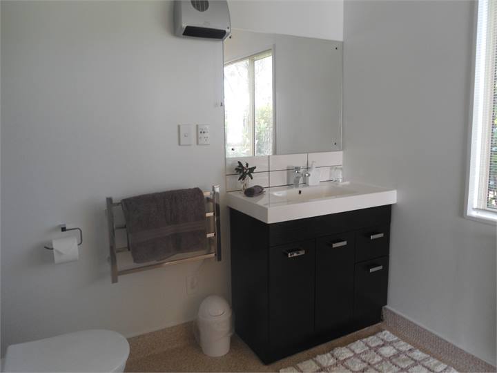 Modern bathroom