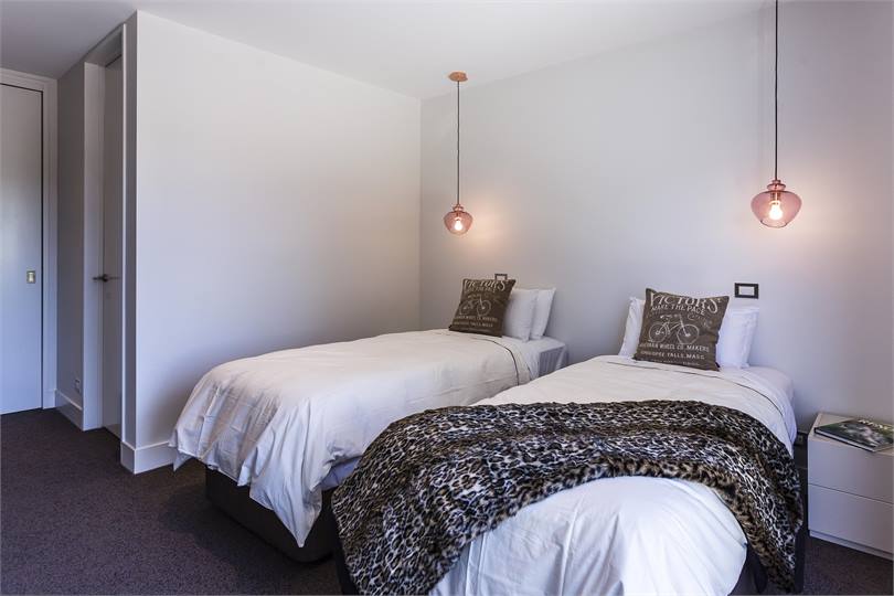 4 rooms have king split beds - great flexibility