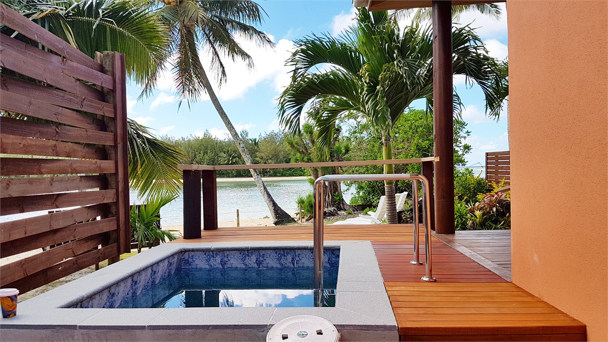Intimate pool view with the beach in front