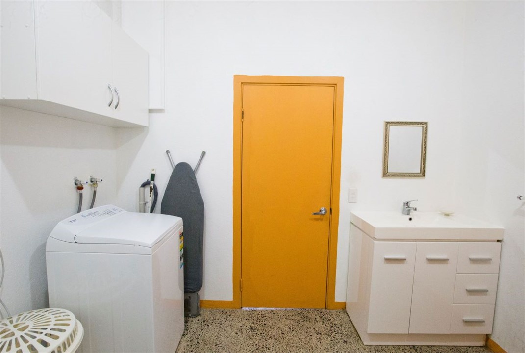 Bathroom/Laundry