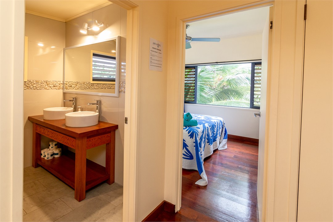 Bedroom 1 adjacent to bathroom