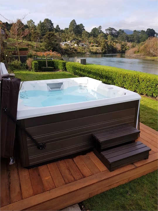 Brand new spa pool installed May 2021