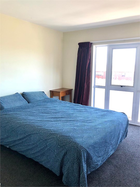 Main bedroom (3rd floor)