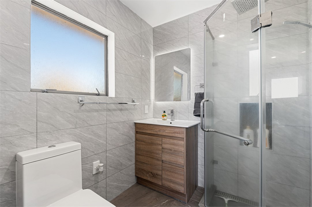 Ensuite bathroom