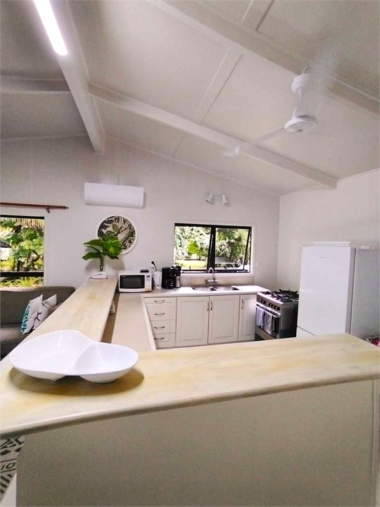 Large Functional Kitchen