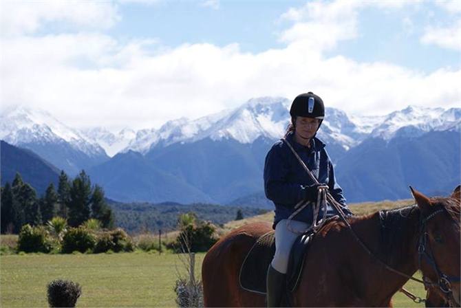 Come riding with Helen