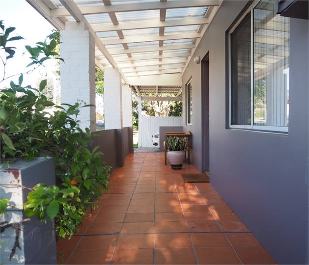 IMG_8123 Front entrance