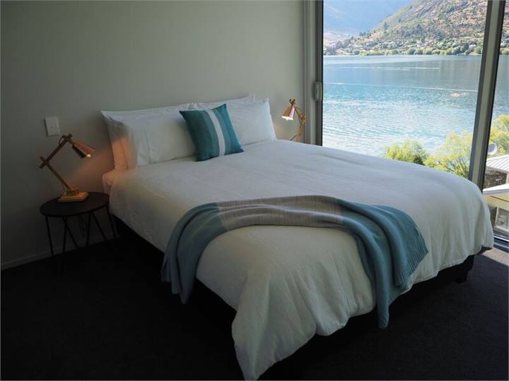 2nd bedroom - Queen ensuite