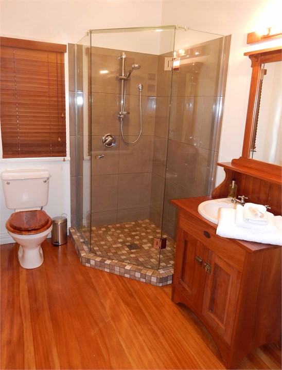 Ensuite bathroom