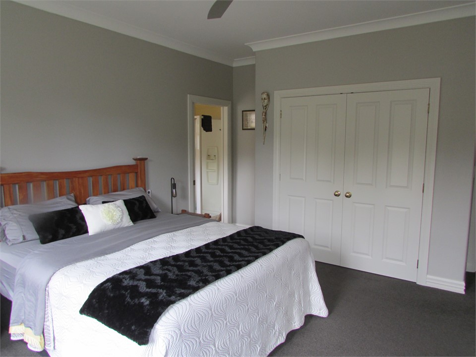 King Bedroom with Ensuite