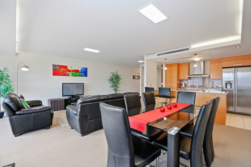 Dining/Lounge/Kitchen