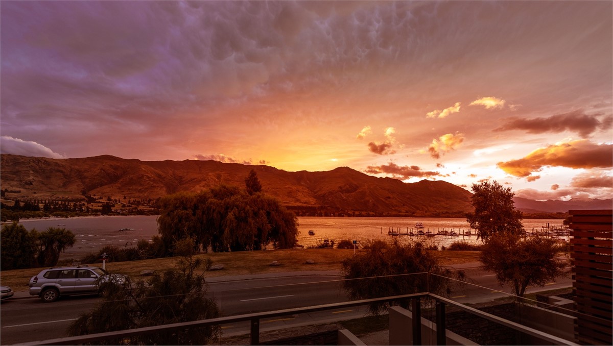 Release Wanaka - Lake Edge - Sleeps 6