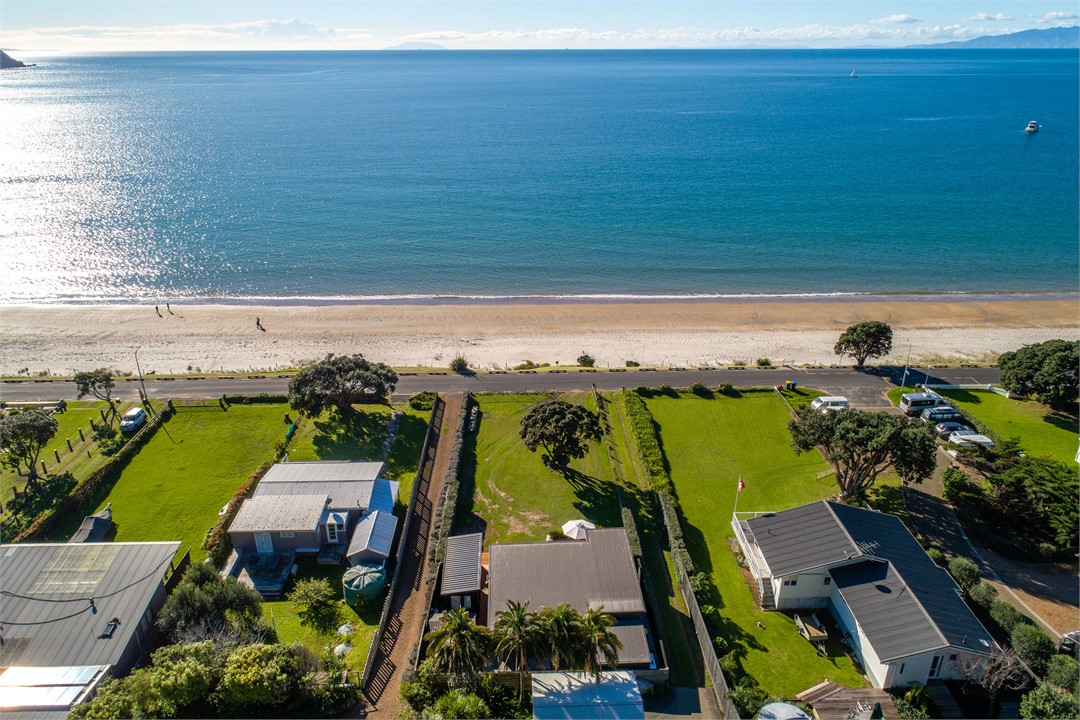 The house, distance to the beach