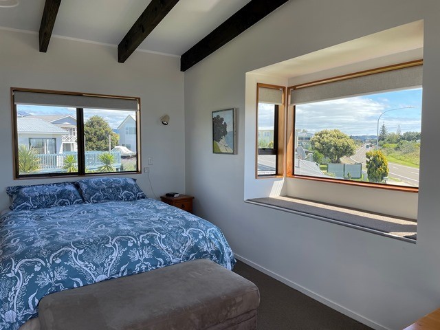 Upstairs master queen bedroom