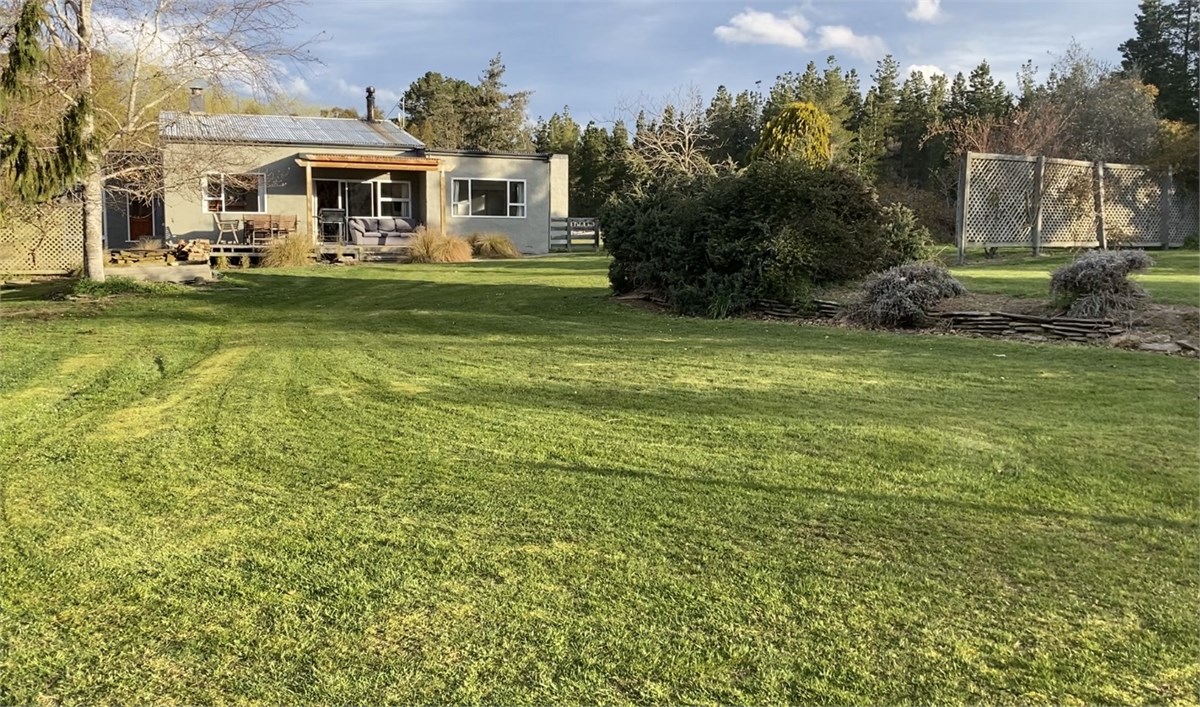 Huntleigh Cottage Middlemarch Farmhouse for rent Holiday Houses