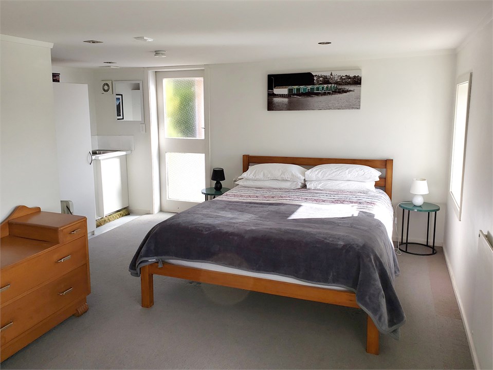 12 Downstairs bedroom queen bed