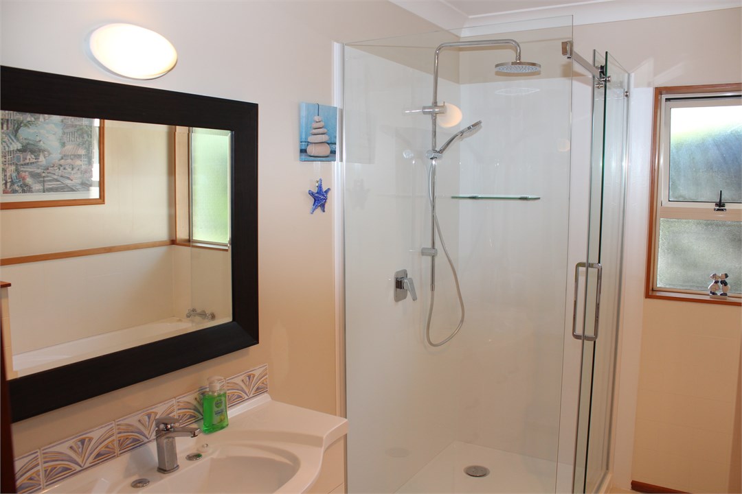 new shower 12mm x 900mm