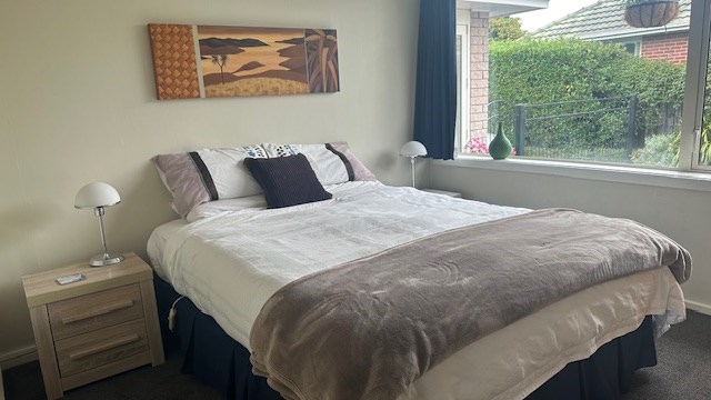 Bedroom 3 - Queen with wardrobe and drawers