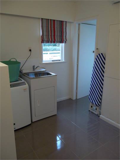Cottage Full Laundry area