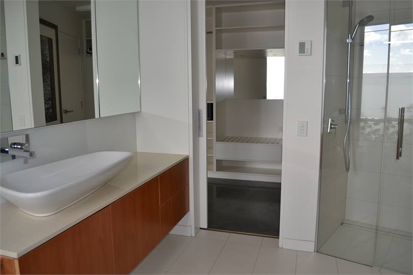 Bathroom and Spacious Wardrobe